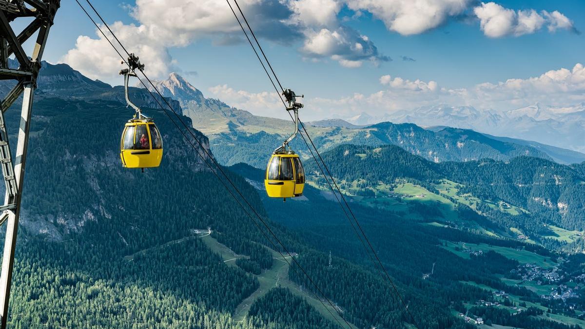 Teleférico, Dolomitas, Italia, Tirol del sur