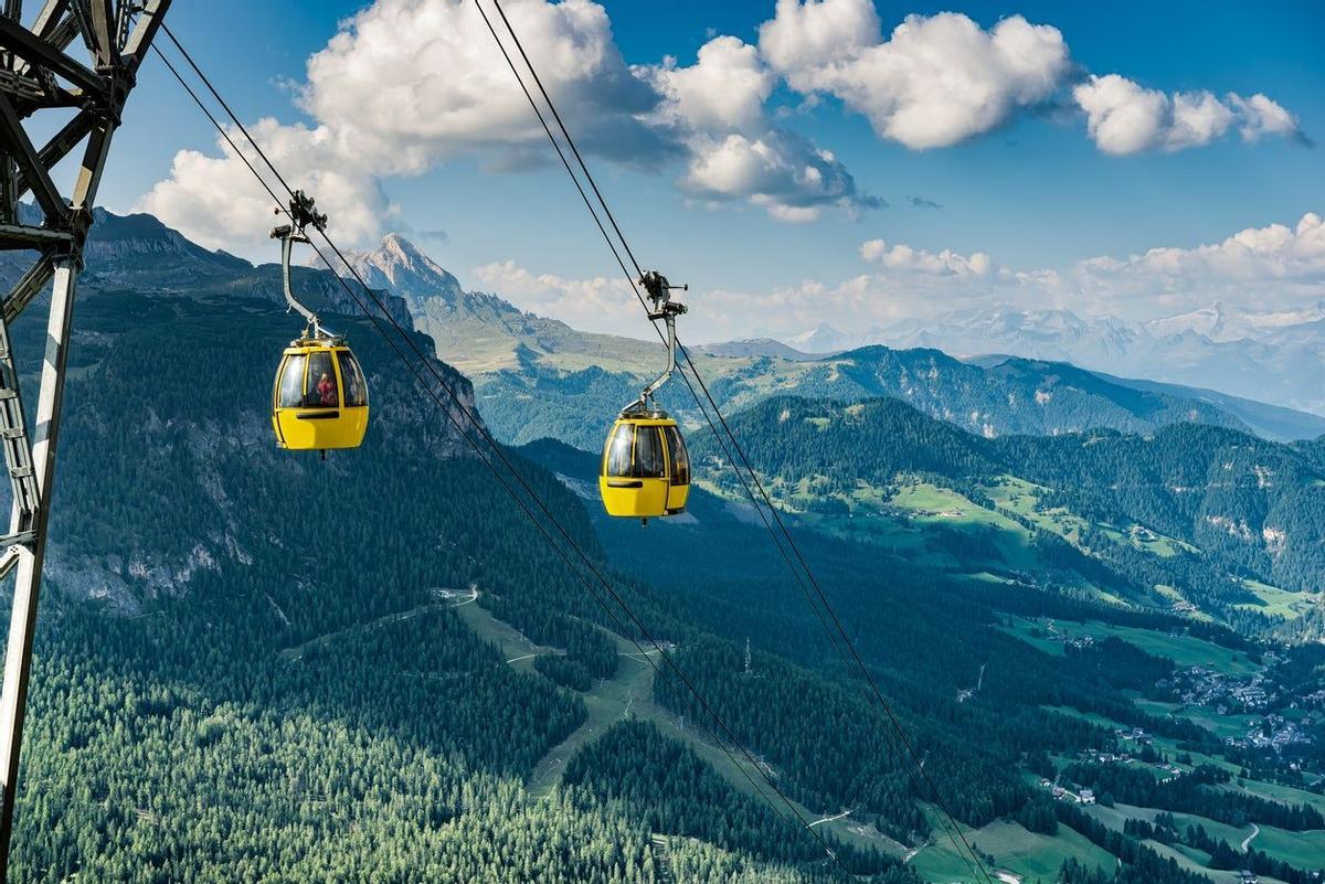 Teleférico, Dolomitas, Italia, Tirol del sur