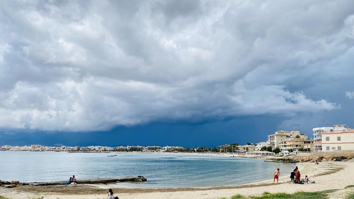 Am Samstag gilt Warnstufe Gelb wegen Starkregen und Gewitter auf Mallorca.