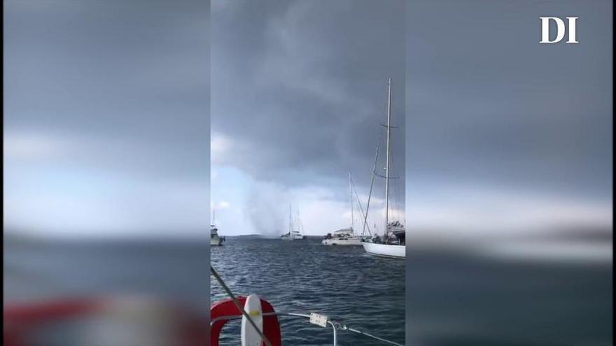 El vídeo de un tornado en s&#039;Espalmador se convierte en viral
