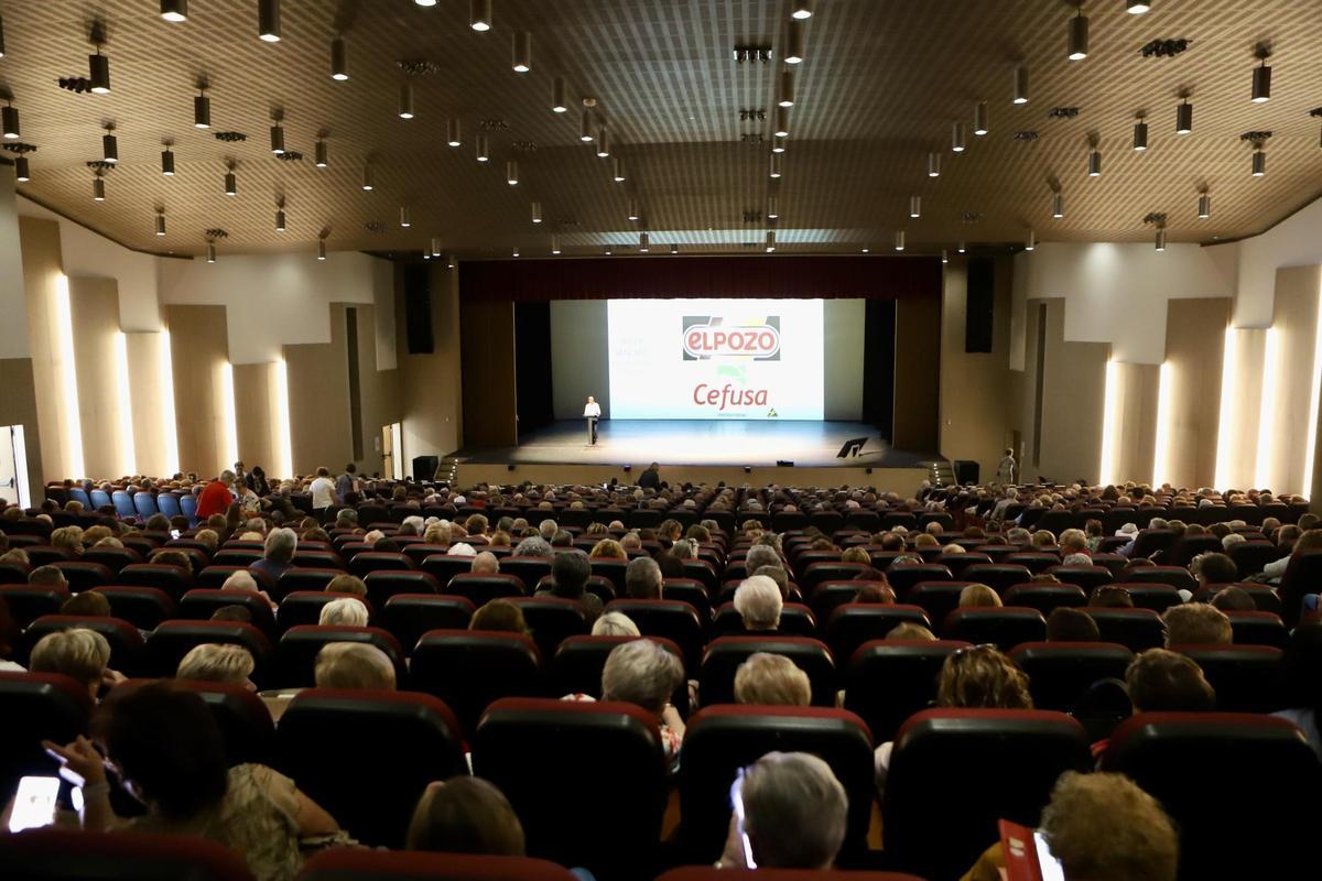 El auditorio Margarita Lozano, a revosar durante la jornada.
