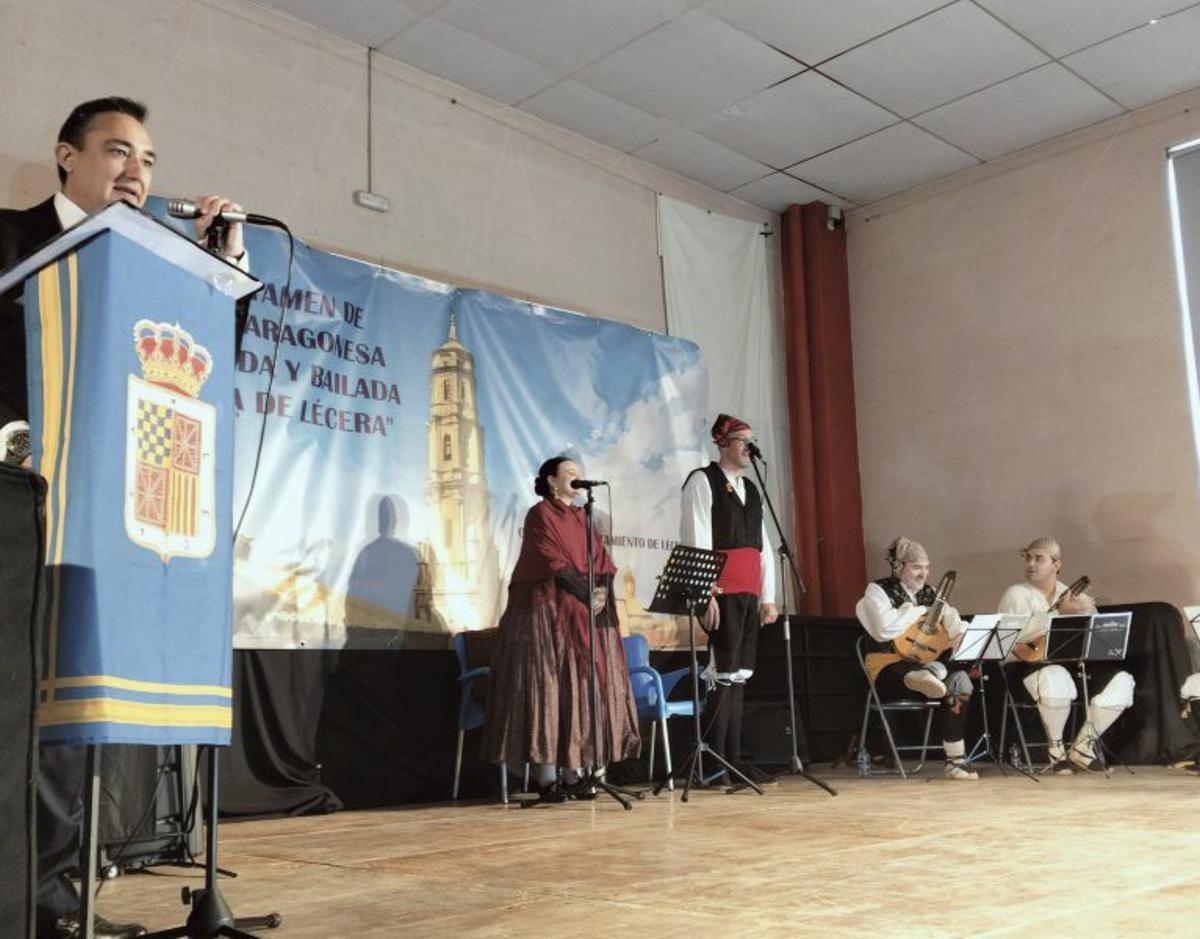 Participan joteros de diferentes categorías.