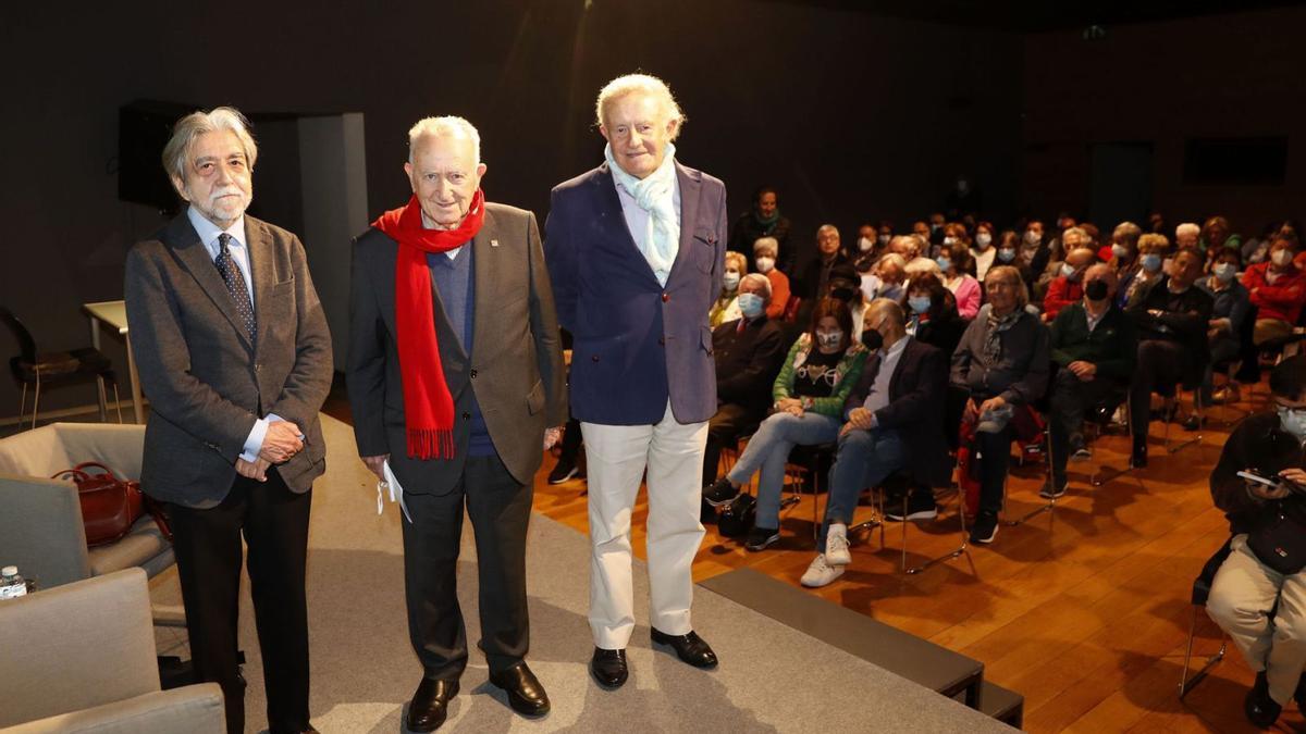 Manuel G. Herrán, Alonso Montero e Francisco Rodríguez.