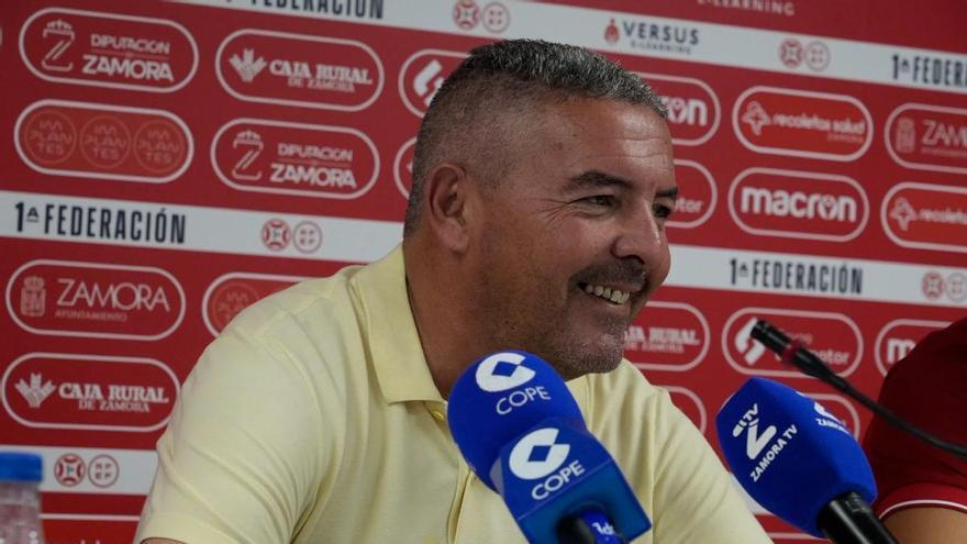 El Zamora CF continúa su búsqueda por un lateral izquierdo