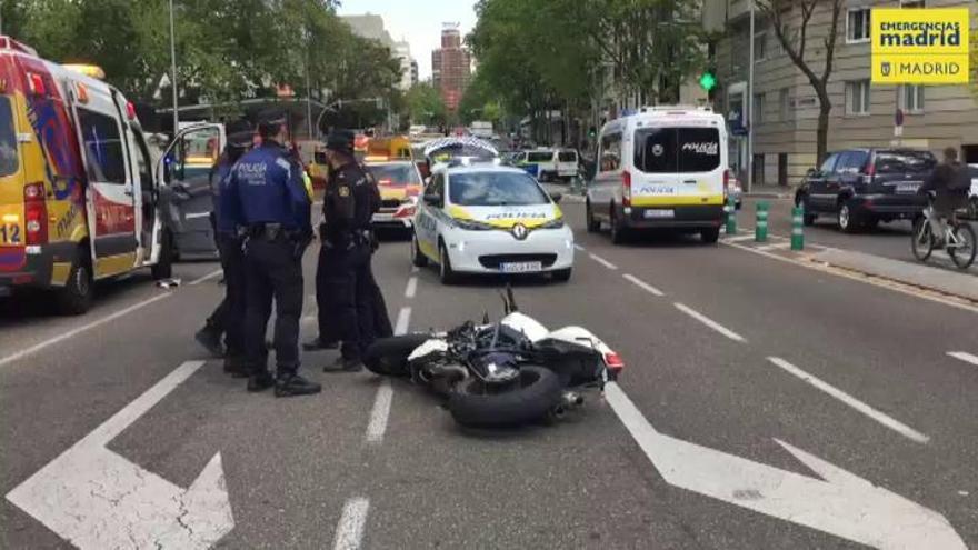 Fallecen los dos ocupantes de una moto tras un accidente con un vehículo en el centro de Madrid