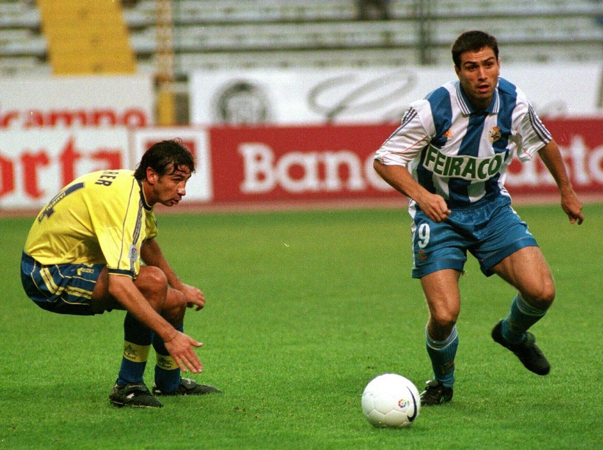 Serer, en acción con Pauleta, entonces jugador del Deportivo