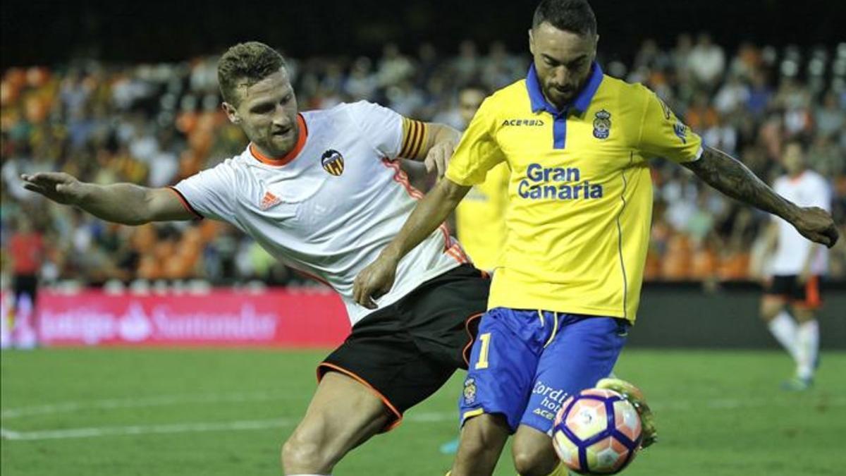 El Las Palmas le endosó cuatro goles al Valencia en Mestalla