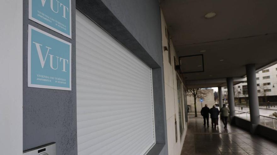Endurecer las licencias para pisos turísticos y vigilar el alquiler de temporada: el plan de Podemos en vivienda