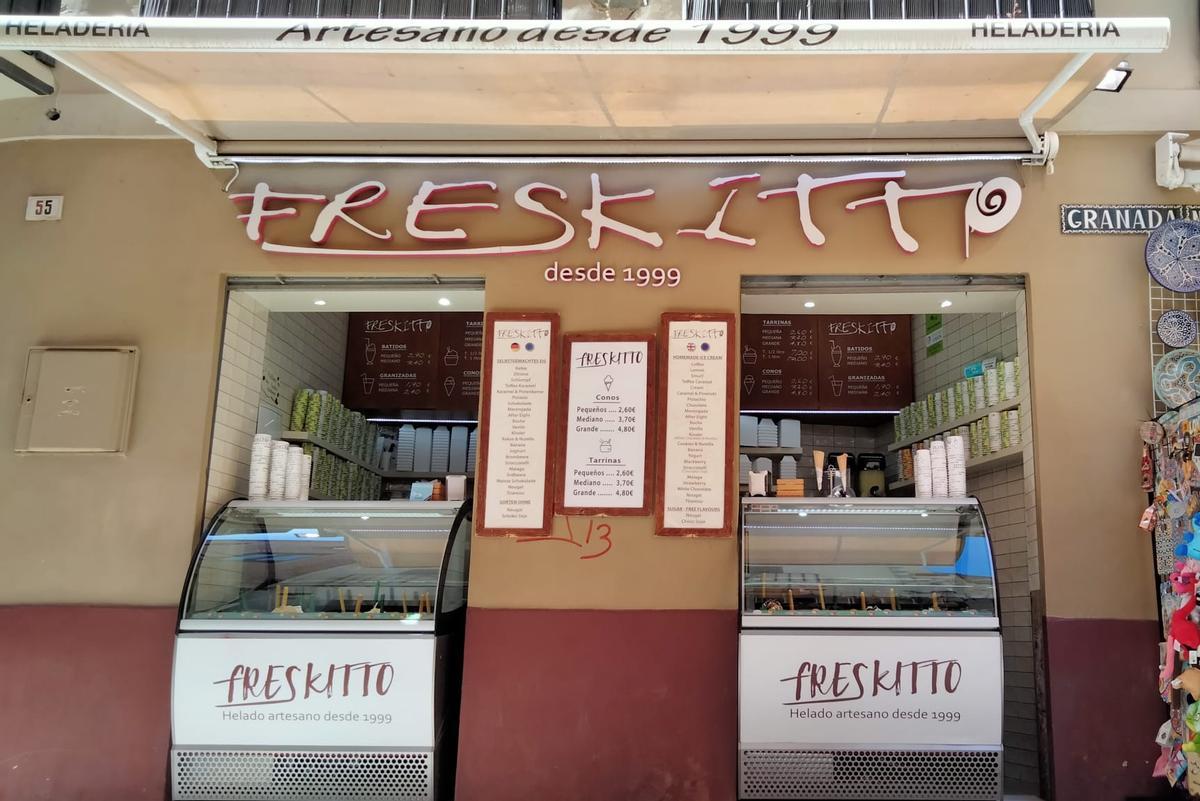 Puedes disfrutar de los helados Freskitto en la céntrica calle Granada
