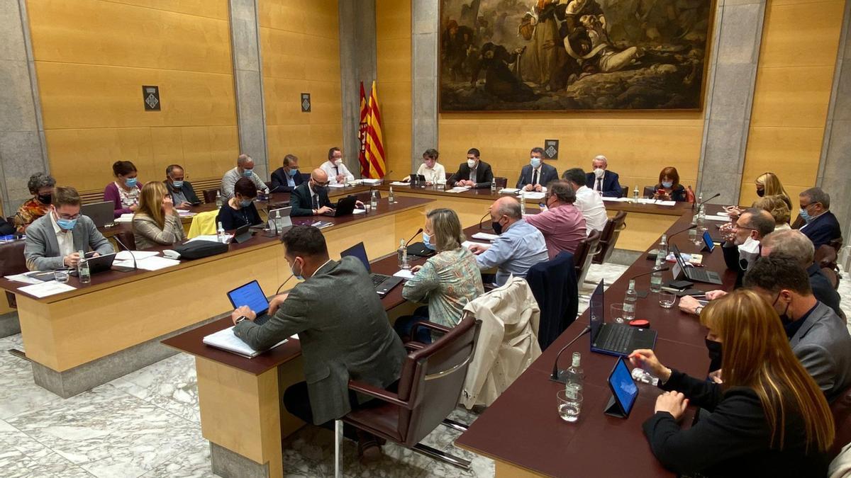 Els diputats de la Diputació de Girona en el plenari ordinari del mes de març