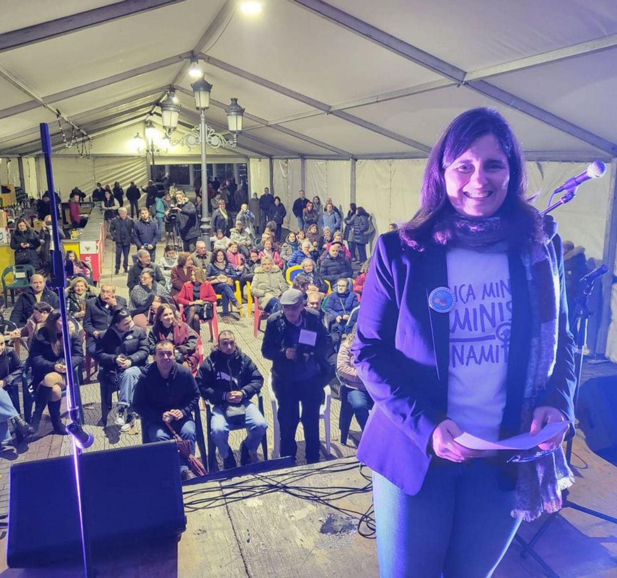 Bárbara Alonso, antes de ofrecer el pregón festivo. | Vivas