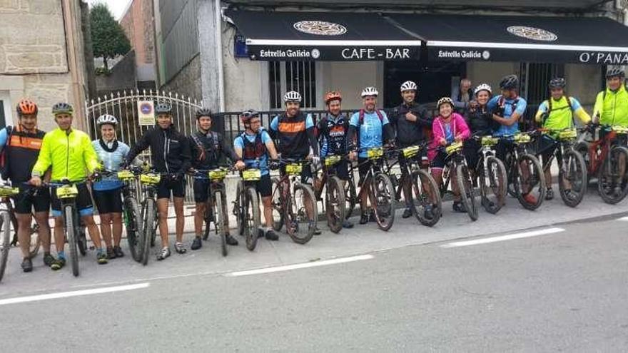 El Camiño da Geira, &quot;el más bonito&quot; para 17 peregrinos, que urgen más señalización