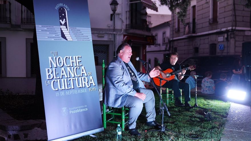 La cultura toma las calles de Pozoblanco en la Noche Blanca