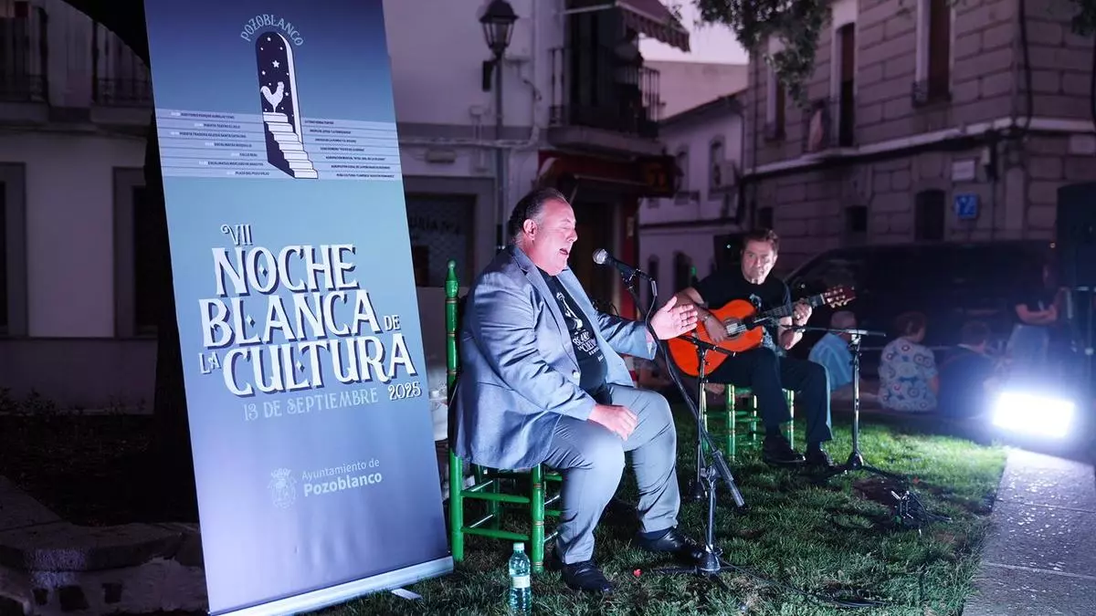 La cultura toma las calles de Pozoblanco en la Noche Blanca