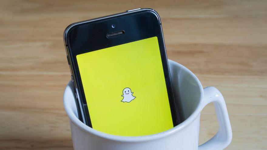Snapchat cambia el orden de sus historias.