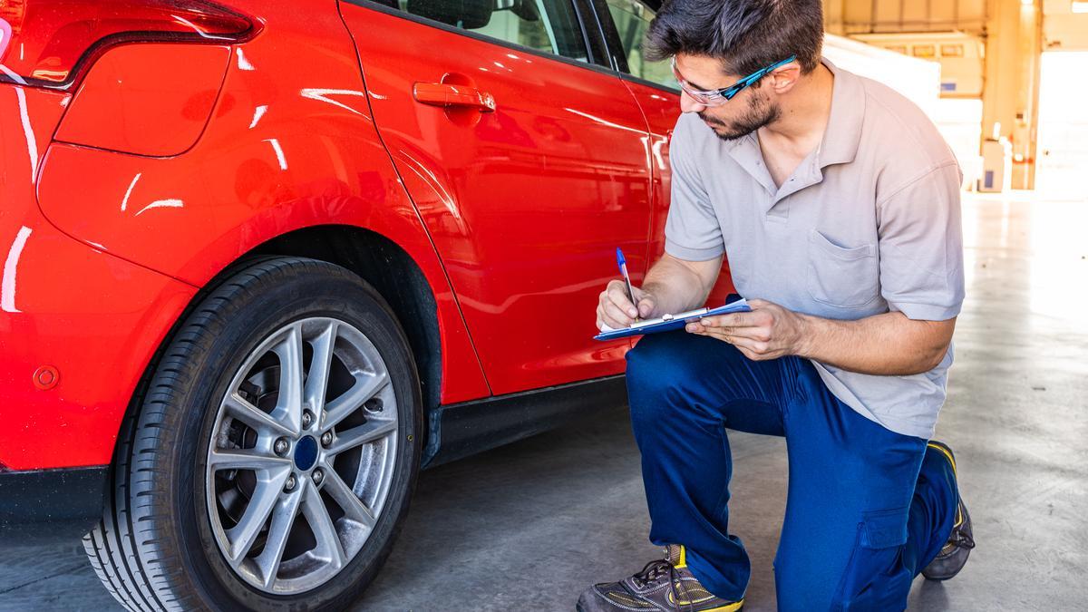 ITV 2022: los coches que no podrán pasar la inspección a partir de ahora tras la nueva norma