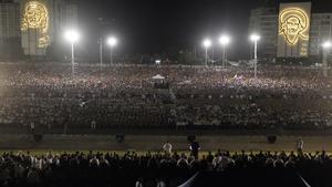 HAB24 LA HABANA (CUBA) 29/11/2016.- Miles de cubanos participan hoy, martes 29 de noviembre de 2016, en el acto celebrado para despedir al fallecido líder cubano Fidel Castro, en la Plaza de la Revolución de La Habana (Cuba). Al evento también asisten mandatarios y personalidades de varios países. EFE/Ernesto Mastrascusa