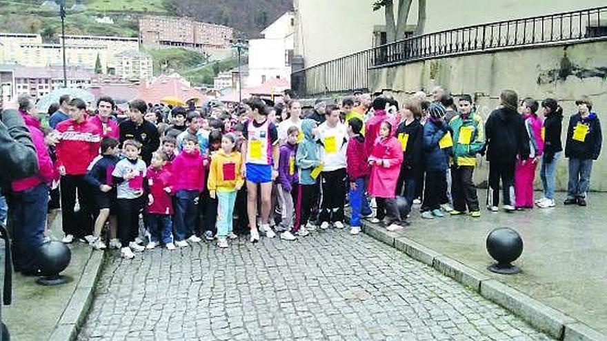 Los infantiles que tomaron parte en Cangas del Narcea.