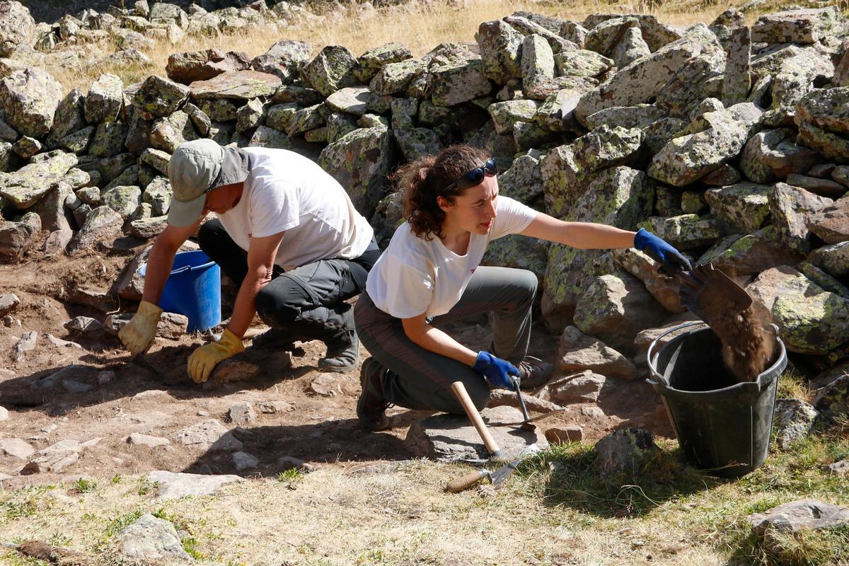 Les imatges dels arqueòlegs del GIAP-ICAC al jaciment de la Cerdanya