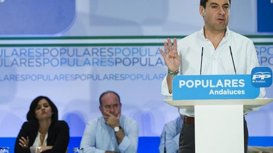 El presidente del PP andaluz, Juanma Moreno, durante su intervención en la reunión del Comité Ejecutivo Regional del PP-A que ha presidido hoy en Antequera.