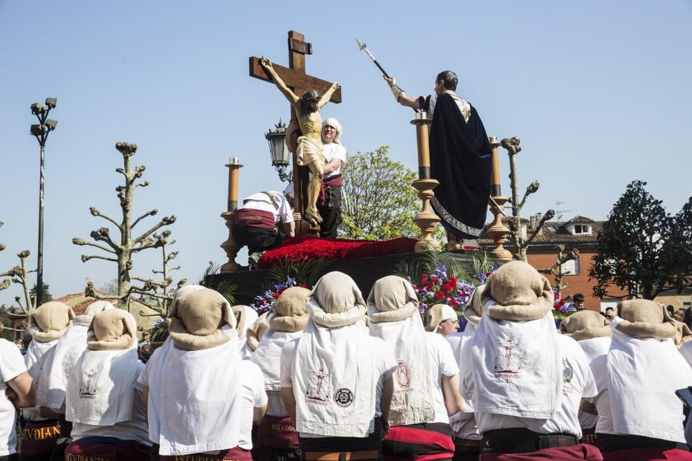 Procesión del Cristo de la Misericordia en Oviedo