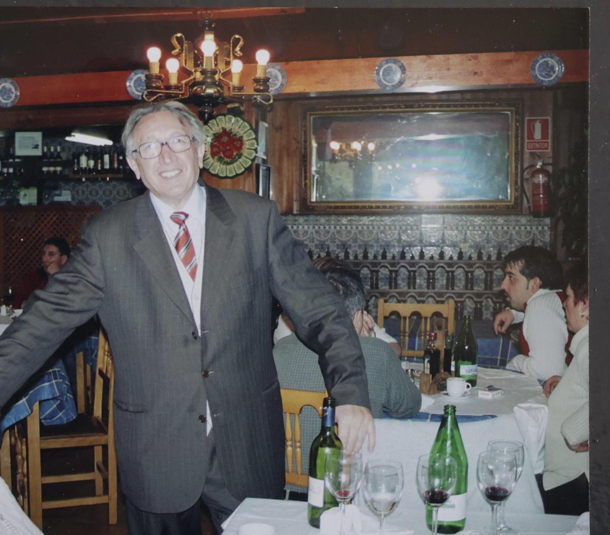 Manuel Suárez, en el comedor.