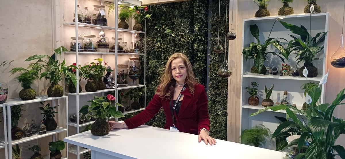 Andrea, con su terrario que perdió en Aldaia.