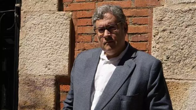 Un controvertido escritor zamorano anuncia nuevo libro
