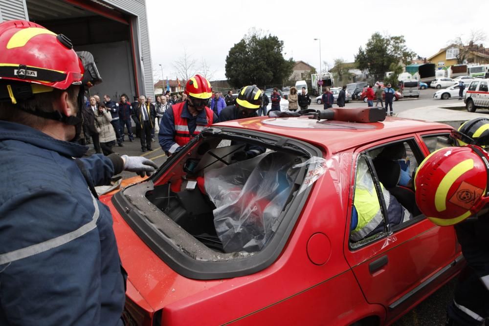 Acto del día del patrono de los bomberos en el Parque de Gijón