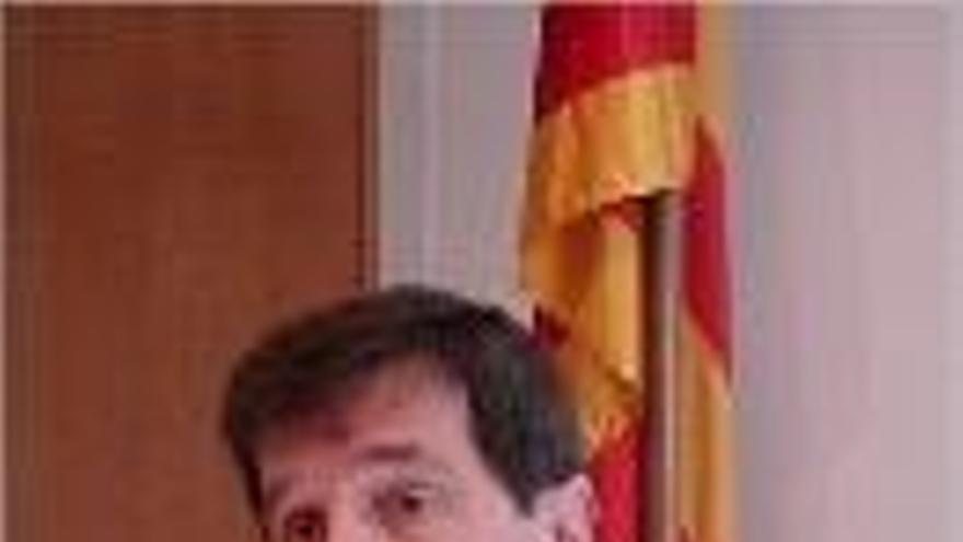L&#039;alcalde (PSC), Estanis Puig.