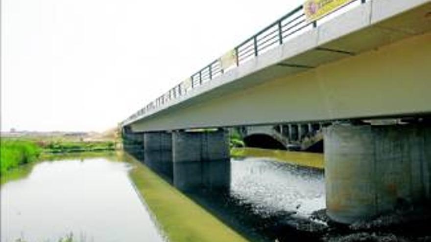 El tramo Mérida-Badajoz del AVE mejora las instalaciones del regadío