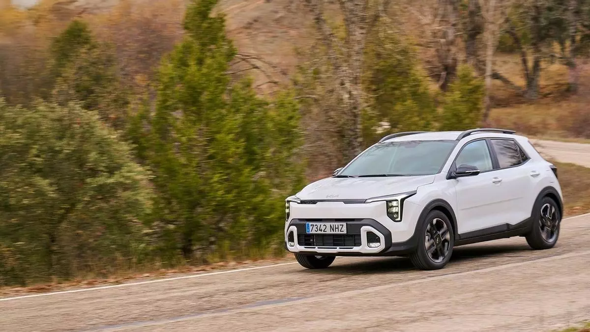 El nuevo Kia Stonic ofrece un diseño sofisticado y tecnologías de alta gama que elevan la seguridad y la conectividad