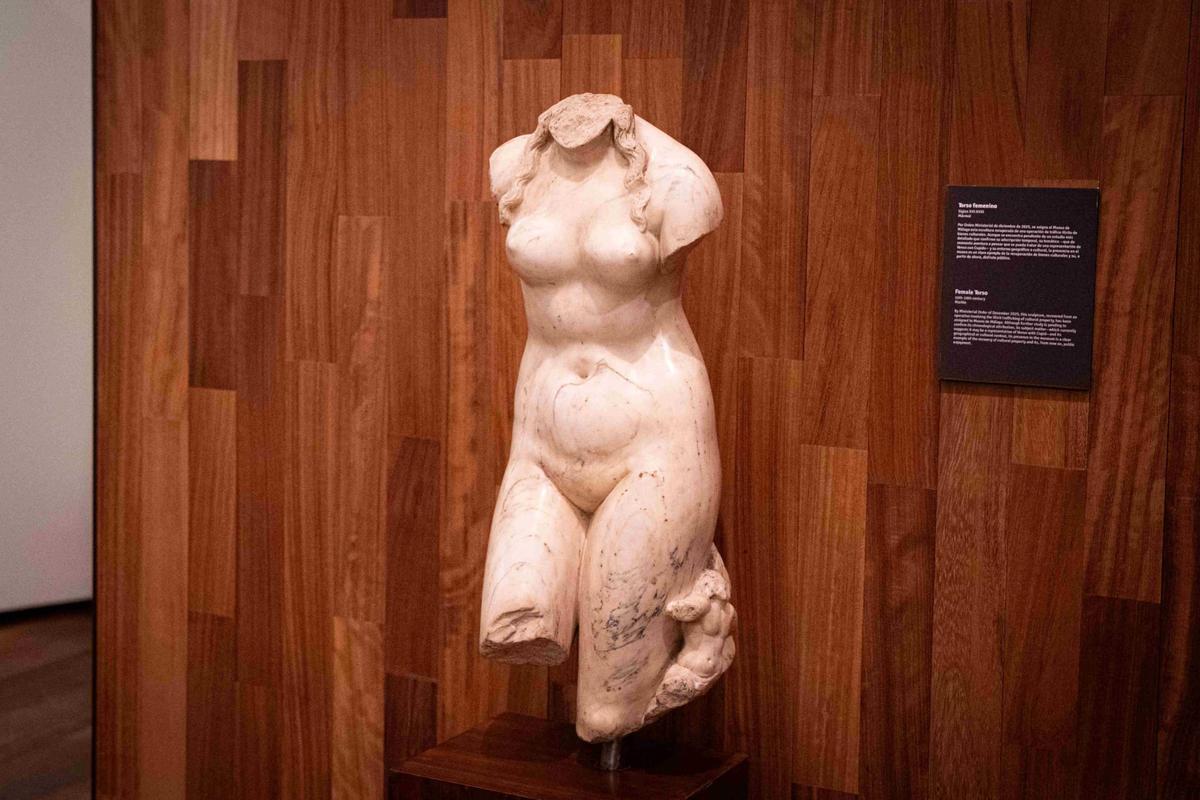 Busto de Venus en mármol entregado al Museo de Málaga tras ser recuperado del tráfico ilegal de obras de arte