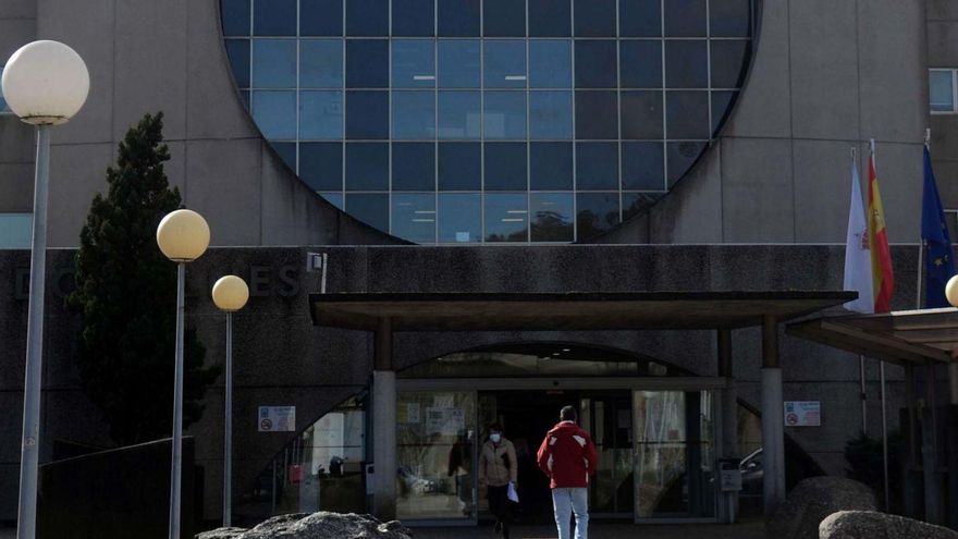 Fachada del Hospital do Salnés. | Noé Parga