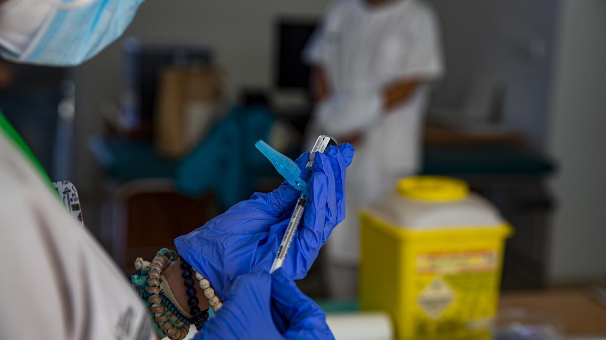 Which vaccine does it take according to age and population group: Comirnaty, Moderna or AstraZeneca? Which vaccine does it take according to age and population group: Comirnaty, Moderna or AstraZeneca?