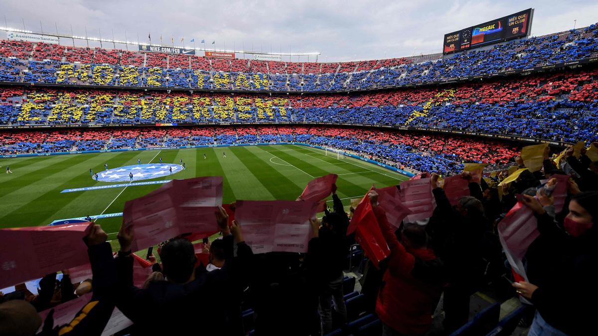 Aspecto de la grada del Camp Nou en el estreno del FC Barcelona femenino