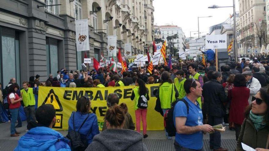 Las reivindicaciones en contra de recrecer Yesa llegan al Congreso