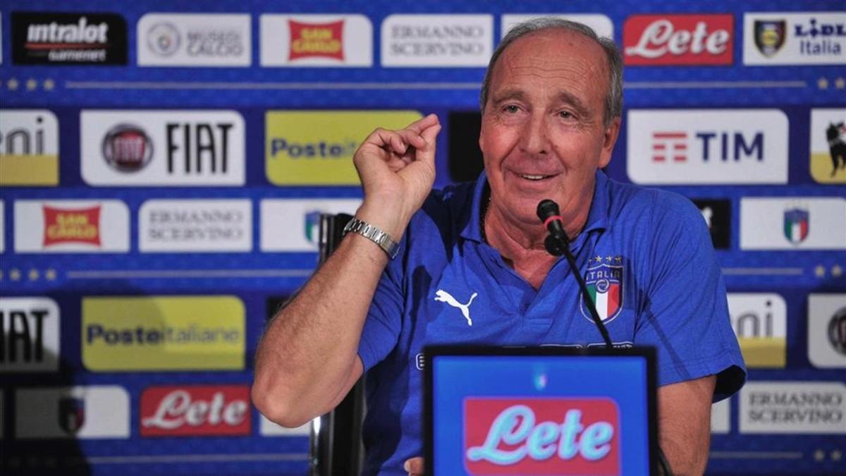 Giampiero Ventura en rueda de prensa previa al Italia-Suecia