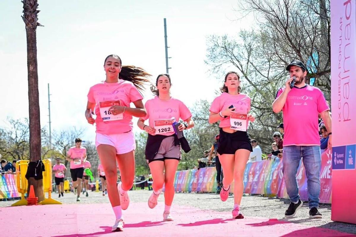 Más de 4.500 personas participaron en la novena edición de la Carrera PalmaDona