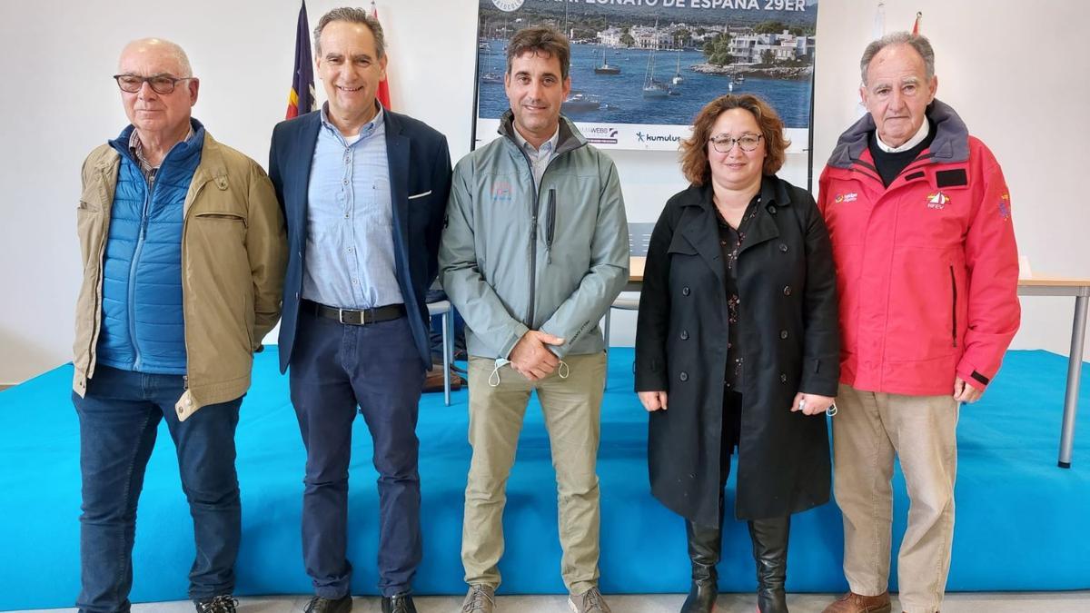 Suñer, Ramis, Garau, Mesquida y Sanz, durante la presentación de la regata