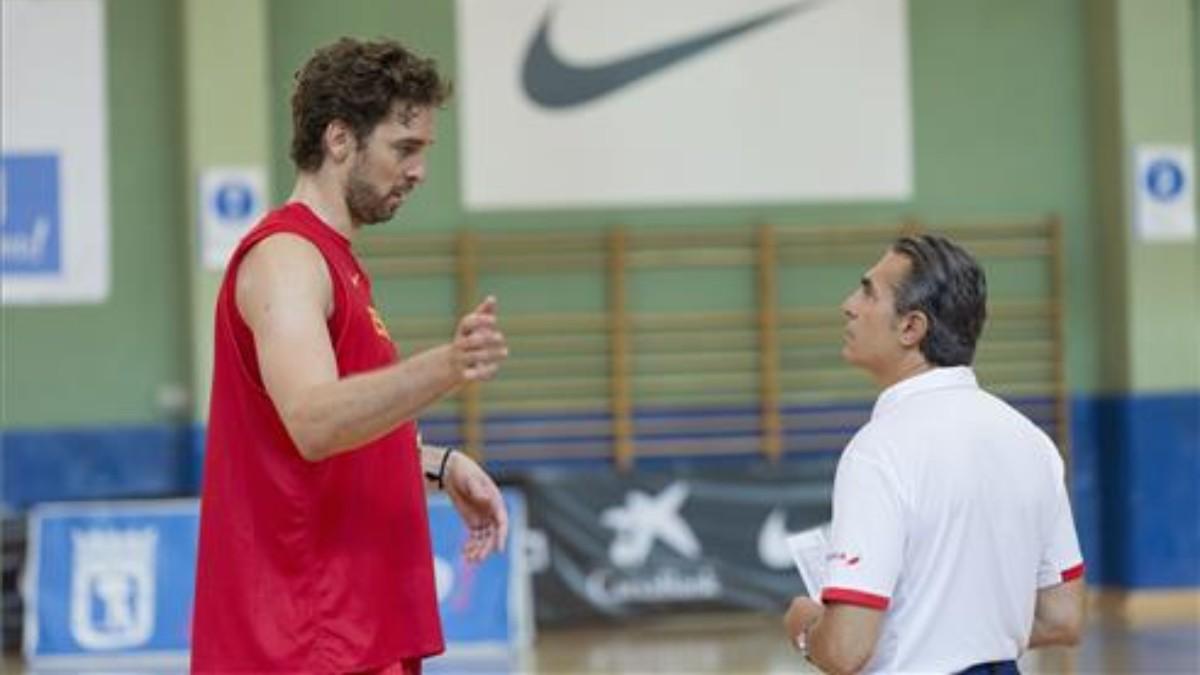 Pau Gasol junto a Sergio Scariolo