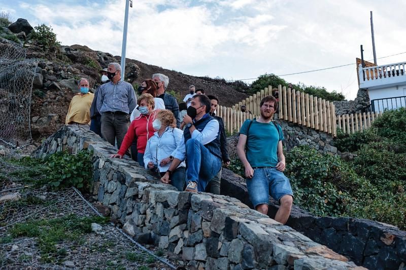 Visita de José Manuel Bermúdez, alcalde de Santa Cruz de Tenerife, a Benijo y la playa del Roque de Las Bodegas