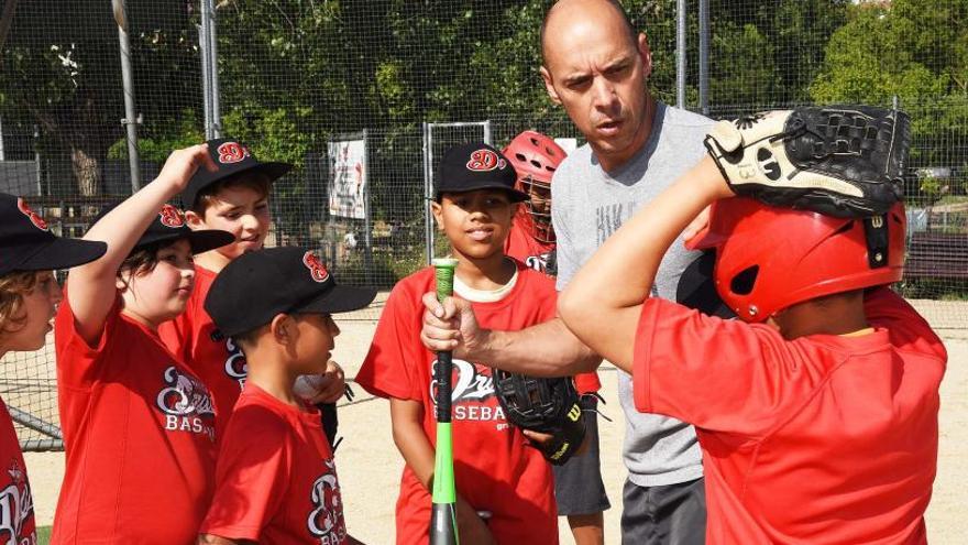 El Club Beisbol Manresa té una escola activa de biesbol i softbol