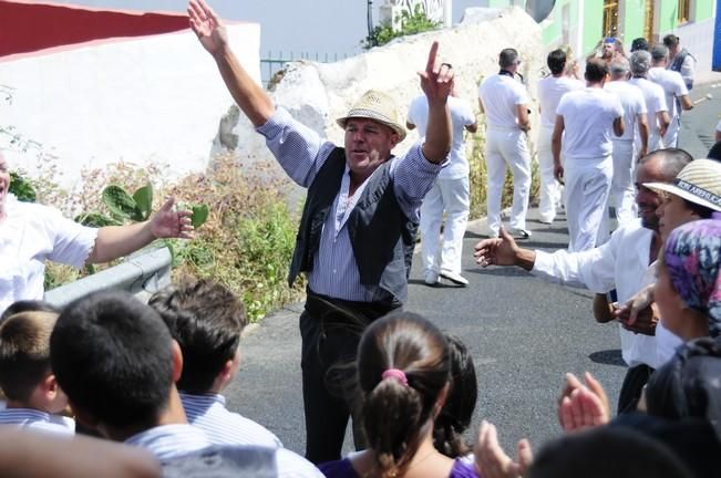 Traida Infantil del Agua de Lomo Magullo 2016