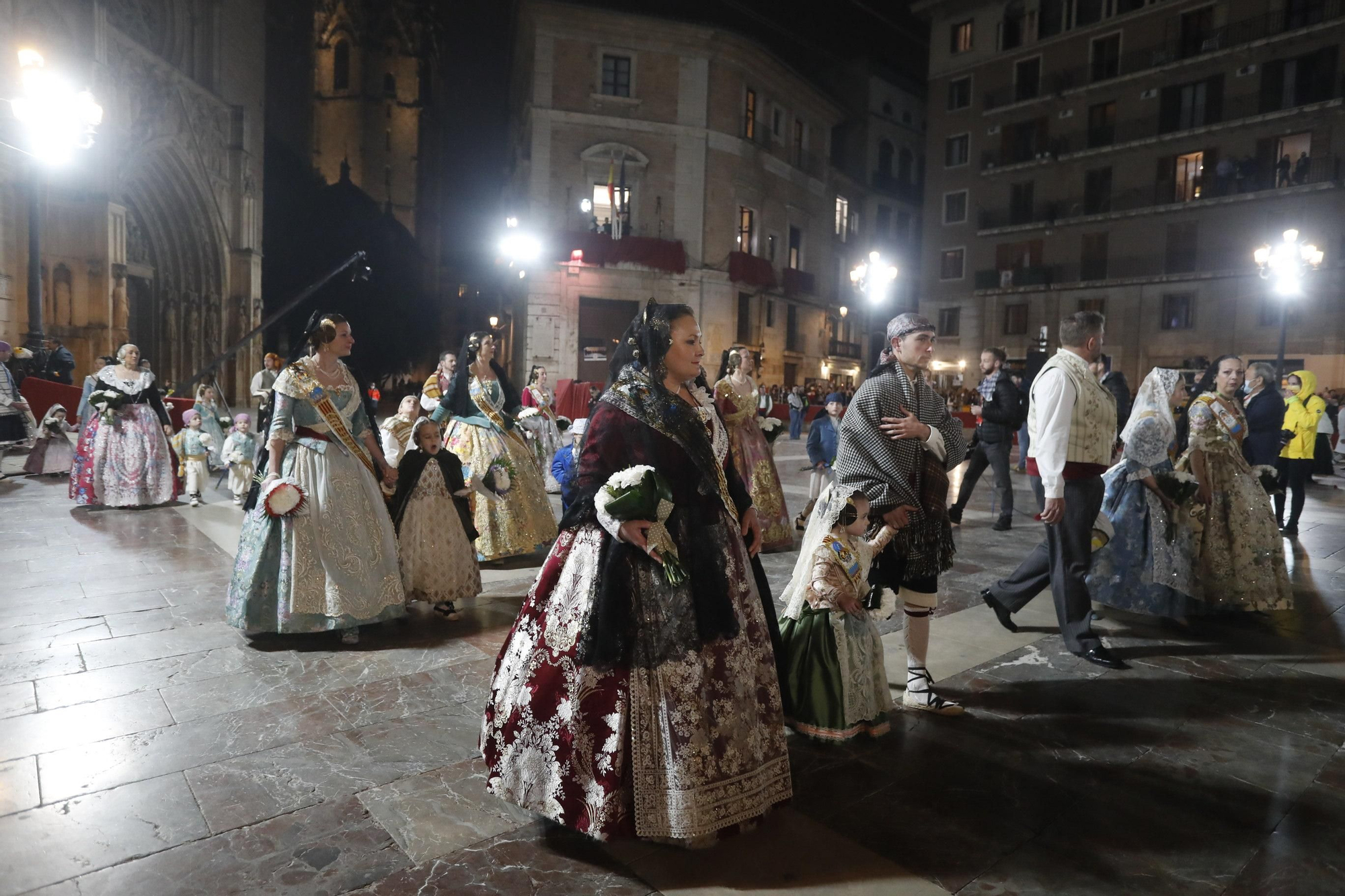 Búscate en la Ofrenda por la calle de la Paz (entre 20.00 y 21. 00 horas)