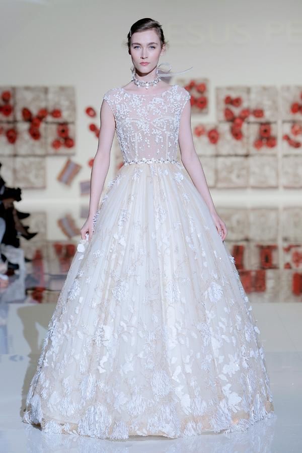 Barcelona Bridal Fashion Week: Jesús Peiró