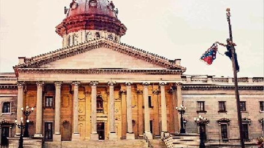 La pervivència de la bandera confederada aviva el debat al país