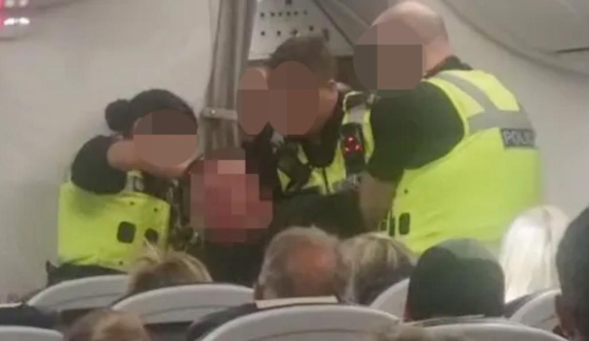 Momento tenso en un avión que salió de Gran Canaria