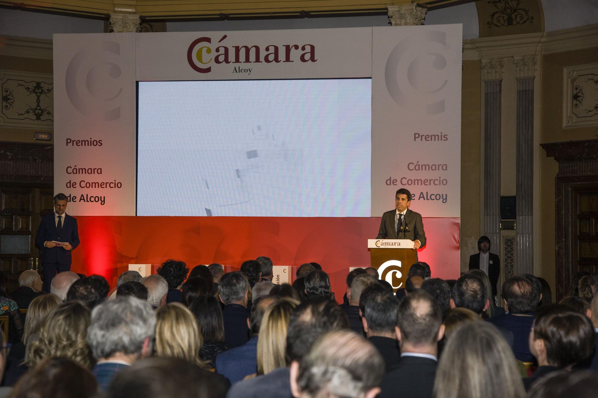 Respaldo social a la entrega de premios de la Cámara de Alcoy