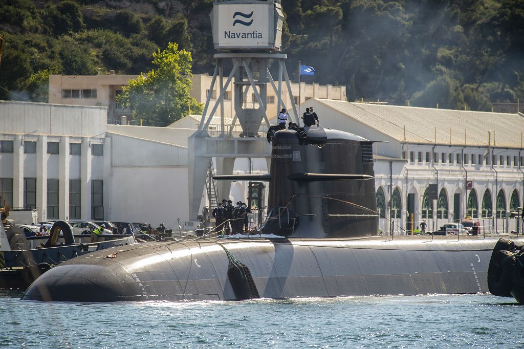 La dotación del S-81 Isaac Peral culmina la puesta a flote industrial del submarino